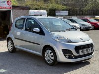 PEUGEOT 107