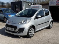 PEUGEOT 107