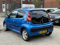 PEUGEOT 107
